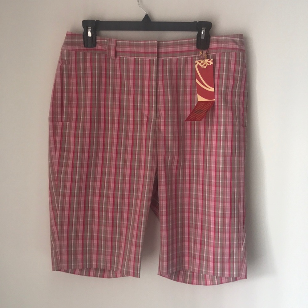 Sport Haley Burmuda golf Shorts plaid NWT size 12